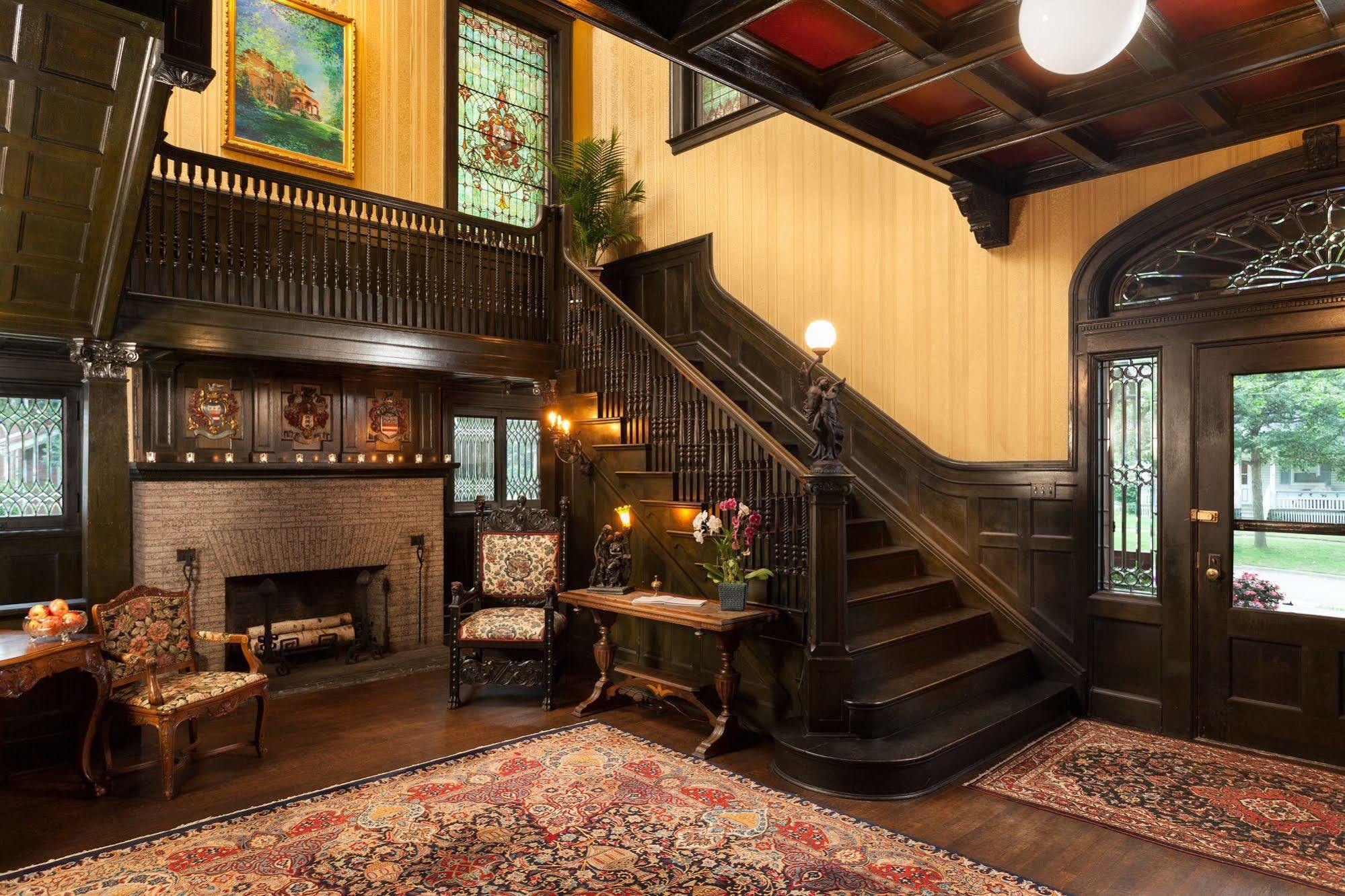 Vrooman Mansion Bloomington Exterior photo